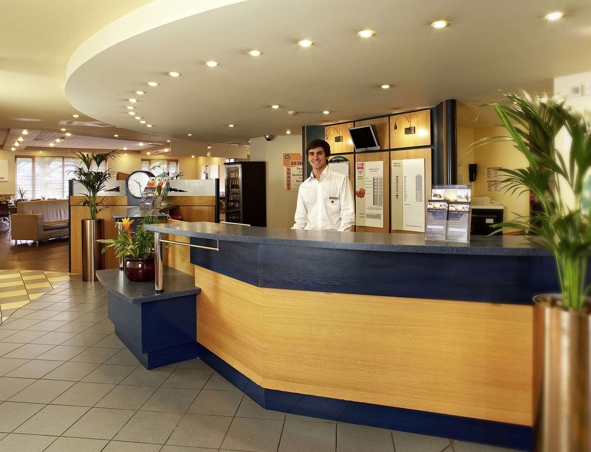 Ibis Rugby East Hotel Crick  Exterior foto