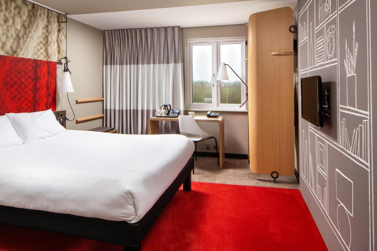 Ibis Rugby East Hotel Crick  Exterior foto
